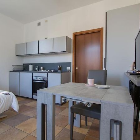 Fabulous Studio In Monza 15 Km To Milan City Centre Esterno foto