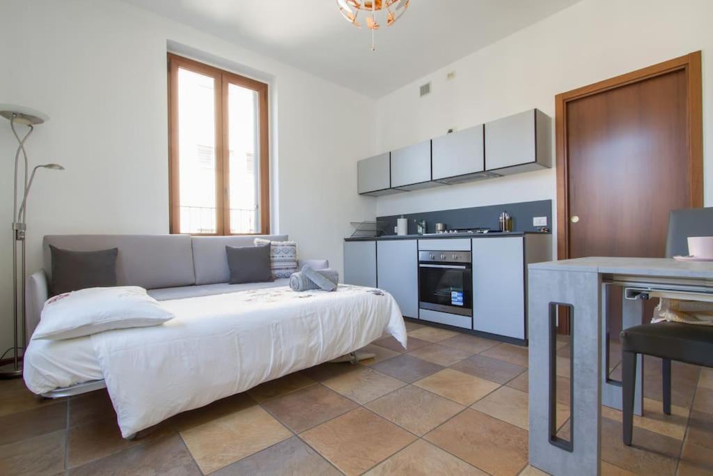 Fabulous Studio In Monza 15 Km To Milan City Centre Esterno foto